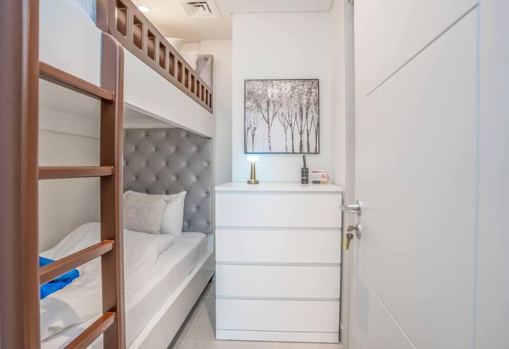 Apartment Newarabian 3br &maid T2
