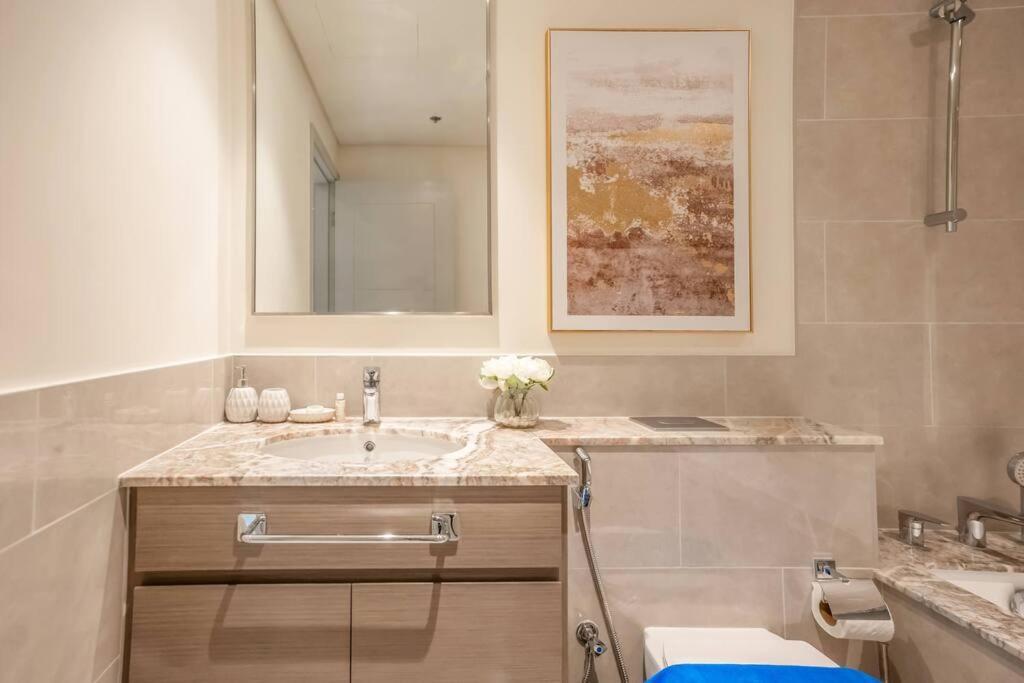 Newarabian 3br &maid T2 Apartment *