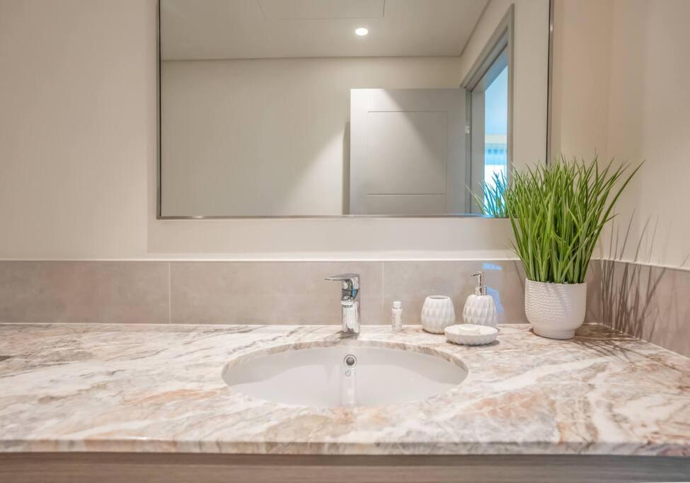 Apartment Newarabian 3br &maid T2