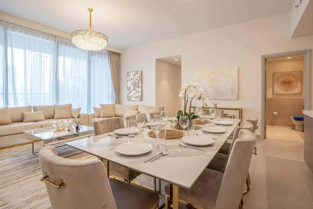 Newarabian 3br &maid T2 *